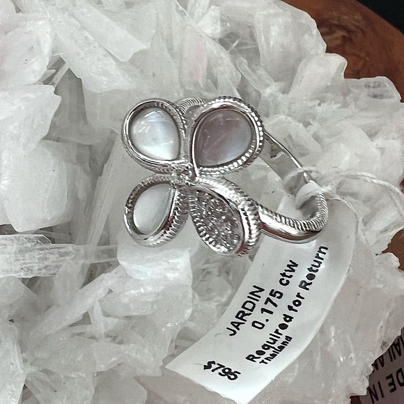 NWT Judith Ripka Jardin Flower MOP and Diamond Ring 8 - Picture 5 of 16
